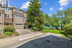 2254 MARINE Drive Oakville, ON L6L 1C1