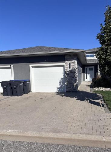 27 Mercury Lane, Brandon, MB 