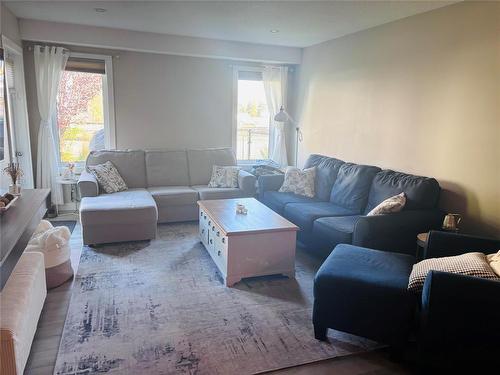 27 Mercury Lane, Brandon, MB 