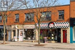 241-243 LAKESHORE ROAD E Mississauga, ON L5G 1G8