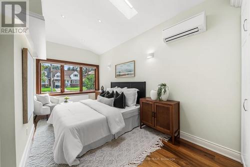 112 Southvale Drive, Toronto, ON 