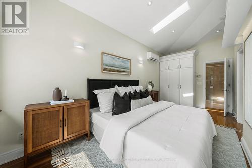 112 Southvale Drive, Toronto, ON 