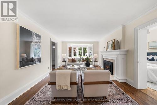 112 Southvale Drive, Toronto, ON 