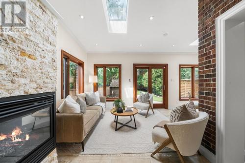 112 Southvale Drive, Toronto, ON 