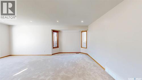 610 Nesslin Crescent, Saskatoon, SK 