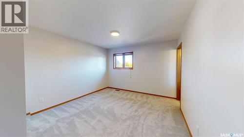 610 Nesslin Crescent, Saskatoon, SK 