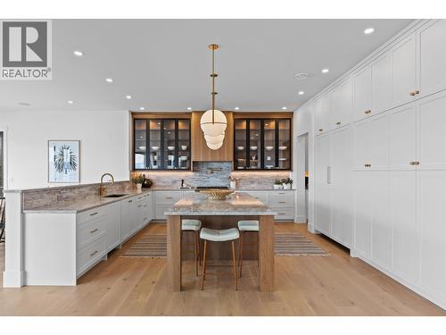 5631 Upper Mission Court, Kelowna, BC 