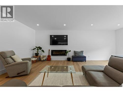 5631 Upper Mission Court, Kelowna, BC 