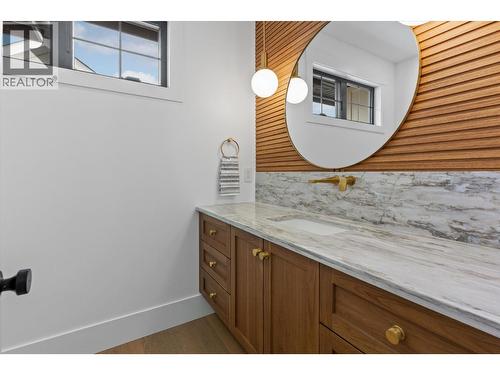 5631 Upper Mission Court, Kelowna, BC 