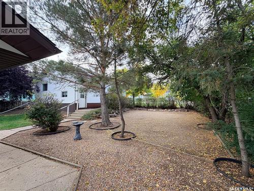 203 4Th Avenue E, Assiniboia, SK 