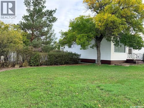 203 4Th Avenue E, Assiniboia, SK 
