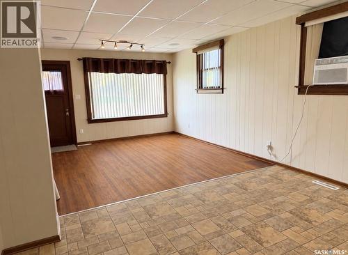 203 4Th Avenue E, Assiniboia, SK 