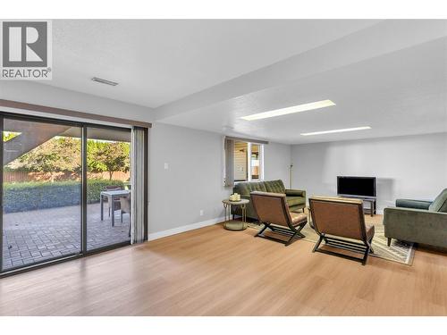 2245 Thacker Drive, West Kelowna, BC 