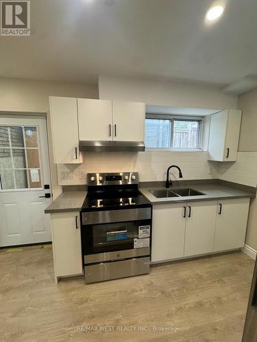 LOWER - 1 TREELAWN TERRACE , Brantford, Ontario N3R 3P5 3