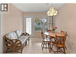 Great kitchen nook - 