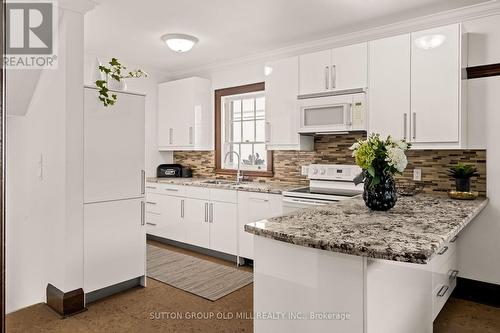 1372 Islington Avenue, Toronto, ON 