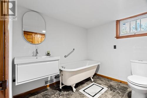 1372 Islington Avenue, Toronto, ON 