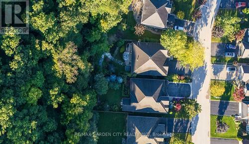 18 Heathcote Court, Grimsby, ON 