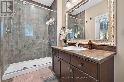 18 Heathcote Court, Grimsby, ON 