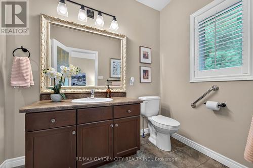 18 Heathcote Court, Grimsby, ON 