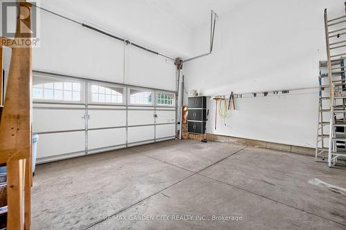 18 Heathcote Court, Grimsby, ON 