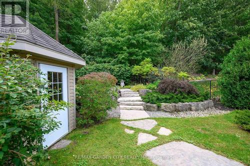 18 Heathcote Court, Grimsby, ON 