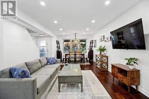 862 Boxworth Place, Pickering, ON 