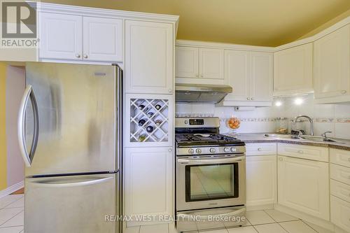 396 Bartlett Avenue N, Toronto, ON 