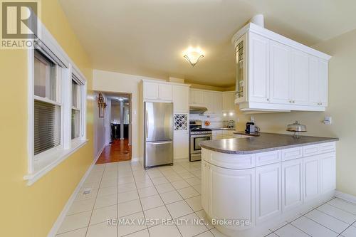 396 Bartlett Avenue N, Toronto, ON 