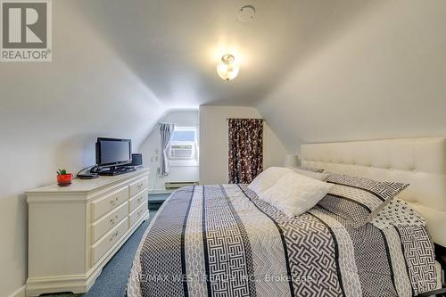 396 Bartlett Avenue N, Toronto, ON 