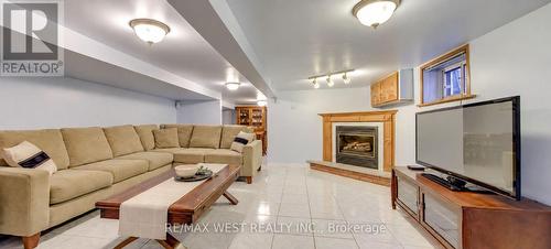 396 Bartlett Avenue N, Toronto, ON 