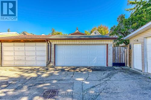 396 Bartlett Avenue N, Toronto, ON 
