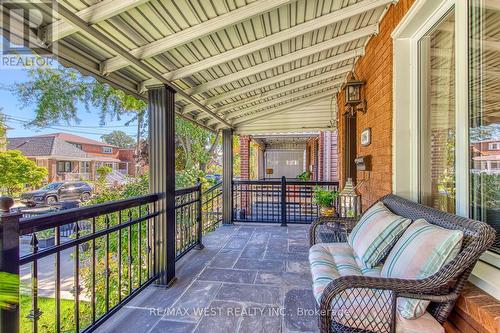 396 Bartlett Avenue N, Toronto, ON 