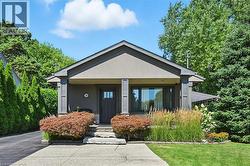 2209 GHENT Avenue  Burlington, ON L7R 1Y6