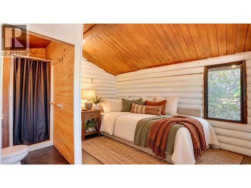 cabin - virtually staged - 2452 Forest Drive, Blind Bay, BC 