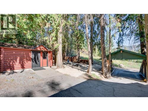 2452 Forest Drive, Blind Bay, BC 