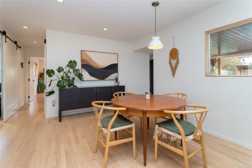 2105 Straitsview Rd, Central Saanich, BC 