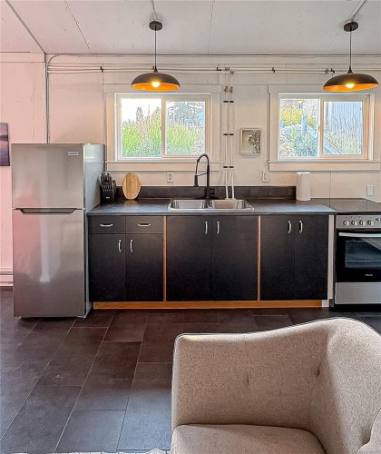 2105 Straitsview Rd, Central Saanich, BC 