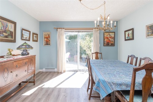 4541 Elk Lake Dr, Saanich, BC 