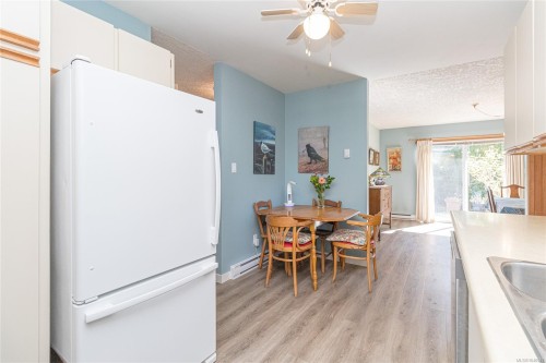 4541 Elk Lake Dr, Saanich, BC 