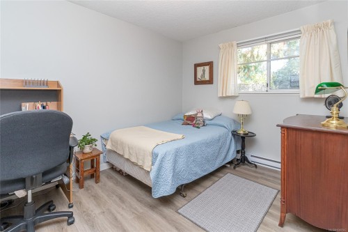 4541 Elk Lake Dr, Saanich, BC 