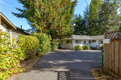 4541 Elk Lake Dr, Saanich, BC 