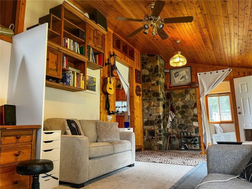 2243 Fearon Rd, Campbell River, BC 