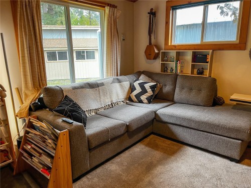 2243 Fearon Rd, Campbell River, BC 