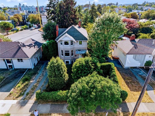2726 Prior St, Victoria, BC 