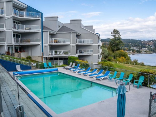 #303-2560 Departure Bay Rd, Nanaimo, BC 