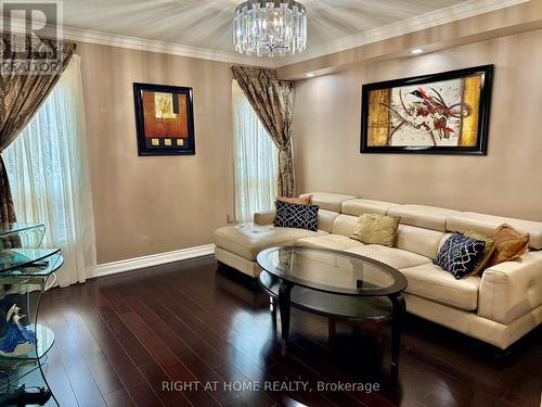 129 Four Seasons Crescent, East Gwillimbury, ON 