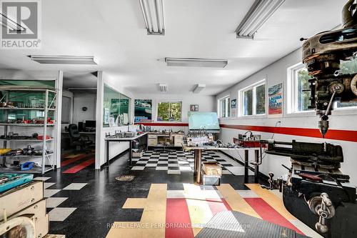 8253 Russell Road, Ottawa, ON 