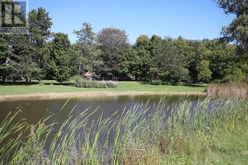 8253 Russell Road, Ottawa, ON 
