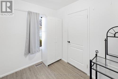 6525 Oneil Street, Niagara Falls (Stamford), ON 